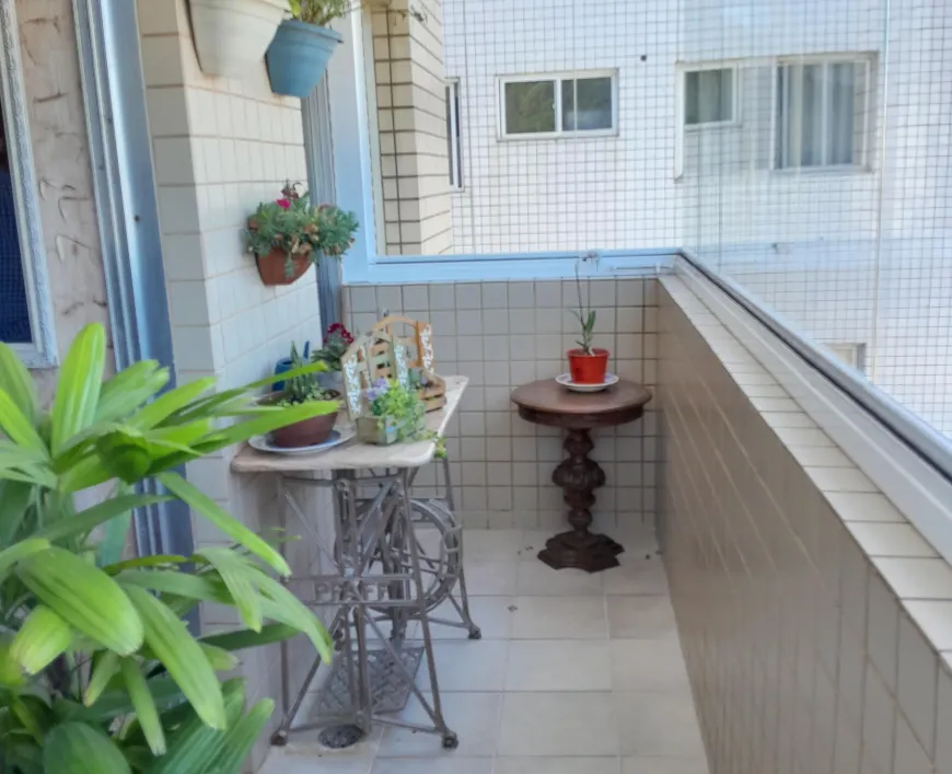 6d1fb85167a75582f4ba33105df681b9