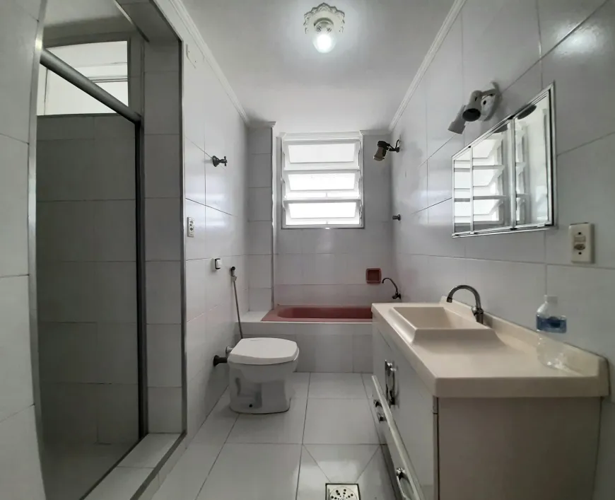 3b2e3b8a12a55c07e2c330153e2420af