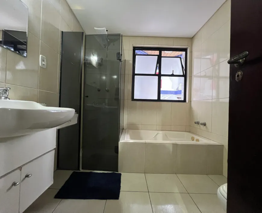 3fb41aecb1a3f660f4ed8acdaa79b243