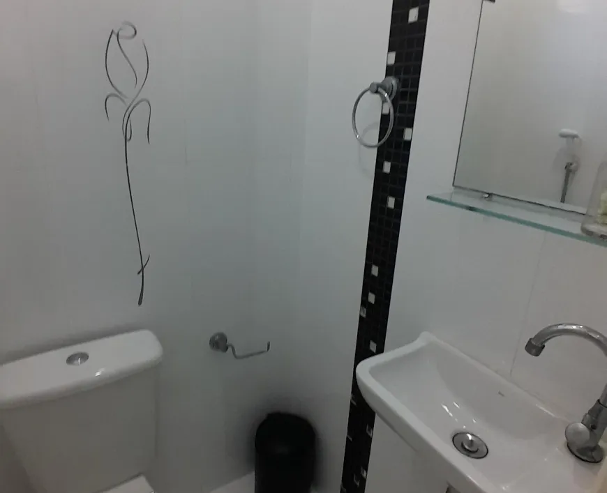 a3828b8b7d64e695487aacc912a17918