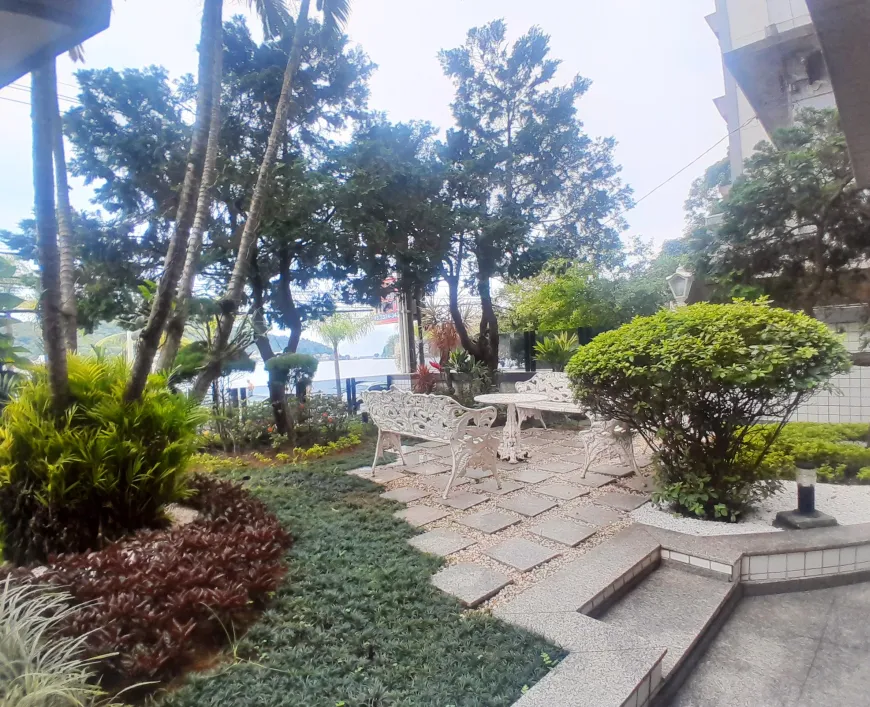 cb7b72901f951de8cd1ee35270e63bdb